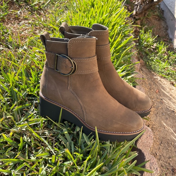 BLONDO DAGGER Taupe Nubuck waterproof sealed seem size 8.5 - Picture 3 of 12